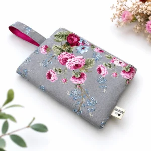 Χειροποίητο υφασμάτινο νεσεσέρ με floral σχέδιο σε διάφορα σχέδια από Kaléna Candles